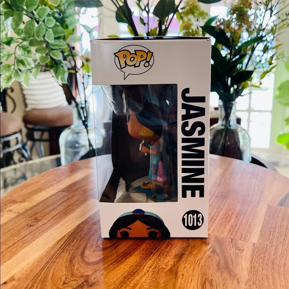 HP FUNKO POP / Ultimate Princess Disney Jasmine #1013 w/ Protector - Picture 7 of 10